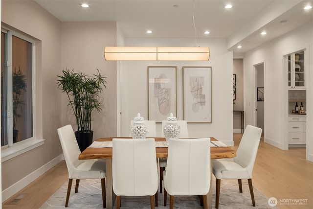 16039 NE 3rd Street, Bellevue, WA 98008