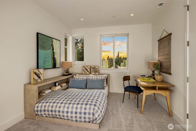 16039 NE 3rd Street, Bellevue, WA 98008