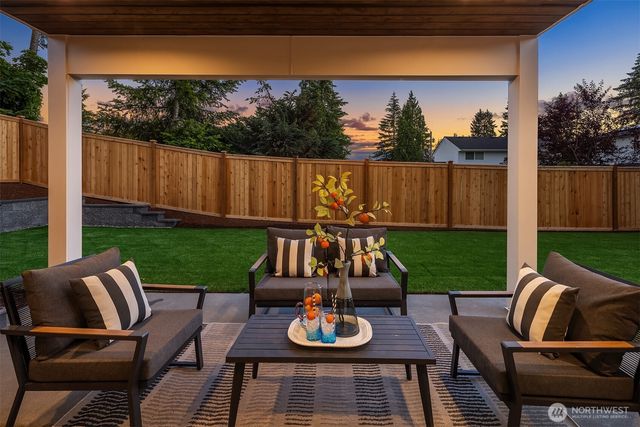 16039 NE 3rd Street, Bellevue, WA 98008