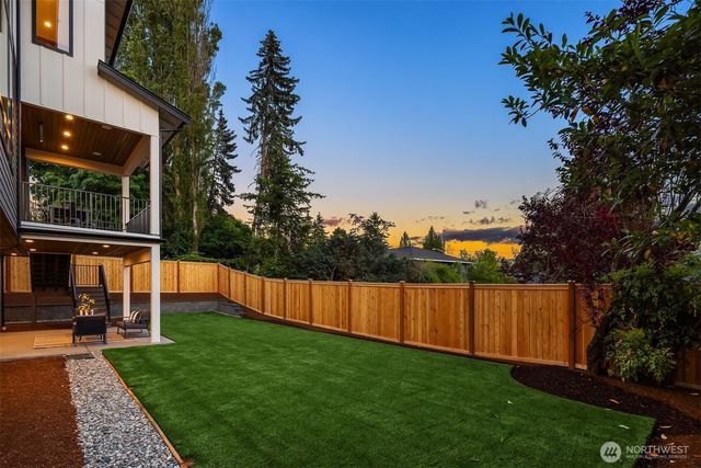 16039 NE 3rd Street, Bellevue, WA 98008