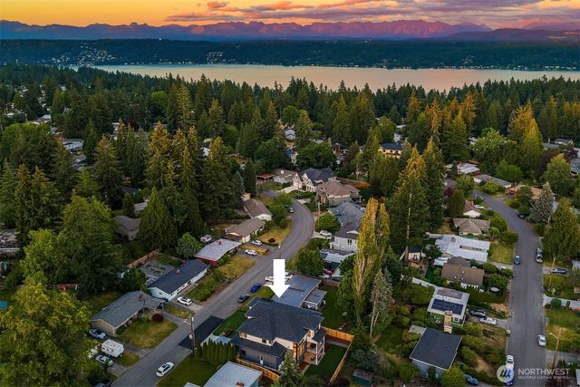 16039 NE 3rd Street, Bellevue, WA 98008