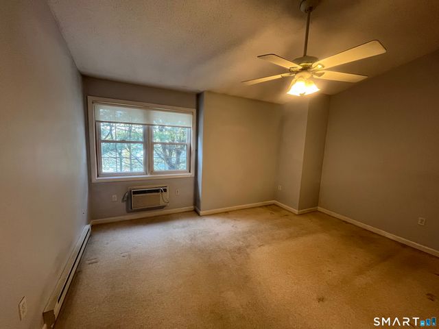 50 Pierce Street APT 24, Plainville, CT 06062