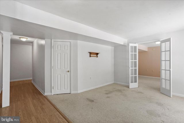 10 SHOAL CREEK CT, Martinsburg, WV 25405