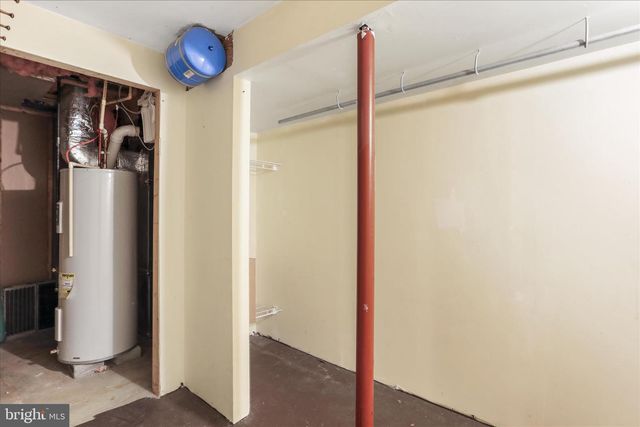 10 SHOAL CREEK CT, Martinsburg, WV 25405