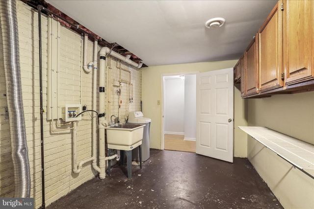 10 SHOAL CREEK CT, Martinsburg, WV 25405