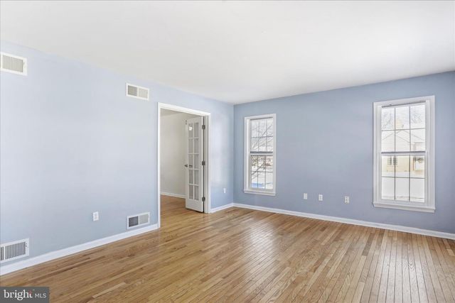 10 SHOAL CREEK CT, Martinsburg, WV 25405