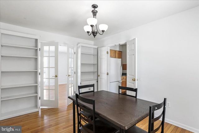 10 SHOAL CREEK CT, Martinsburg, WV 25405