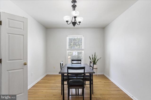 10 SHOAL CREEK CT, Martinsburg, WV 25405