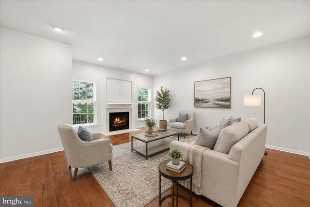 25155 FORTITUDE TER, Chantilly, VA 20152