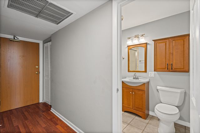 7234 W North Avenue 1608, Elmwood Park, IL 60707