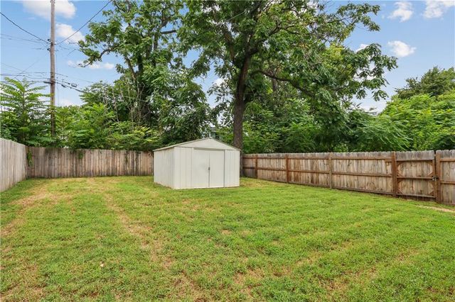 5714 Brooklyn Avenue, Kansas City, MO 64130