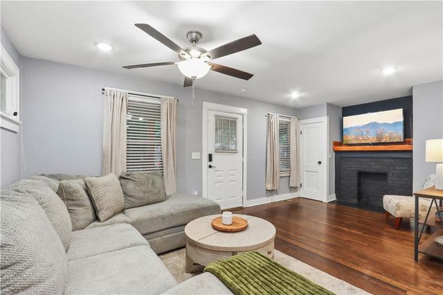 5714 Brooklyn Avenue, Kansas City, MO 64130