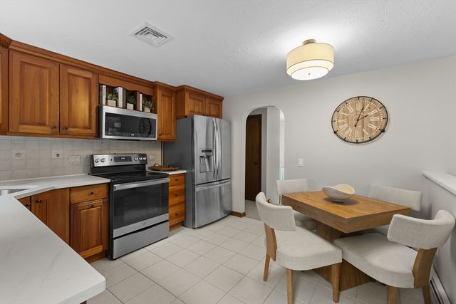 75 Sewall St, Shrewsbury, MA 01545