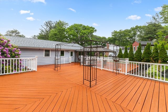 75 Sewall St, Shrewsbury, MA 01545