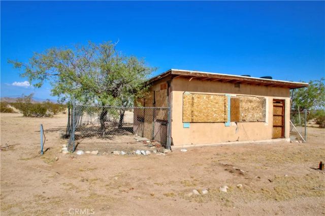 62107 Moon Drive, Joshua Tree, CA 92252