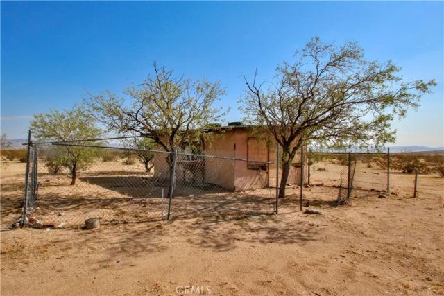 62107 Moon Drive, Joshua Tree, CA 92252