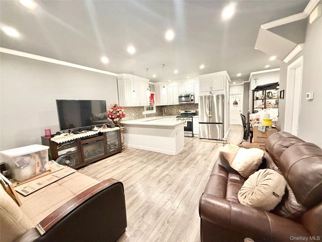 116-29 166TH Street, Saint Albans, NY 11434