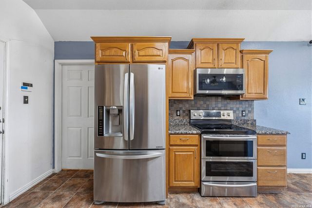 2104 Geneva, Castroville, TX 78009