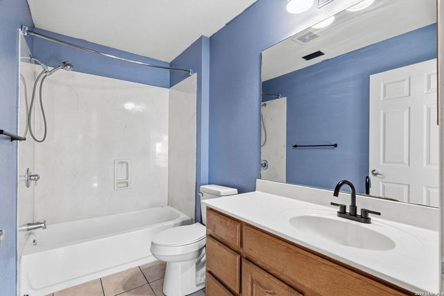 2104 Geneva, Castroville, TX 78009