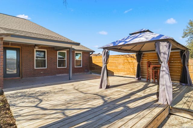 2104 Geneva, Castroville, TX 78009