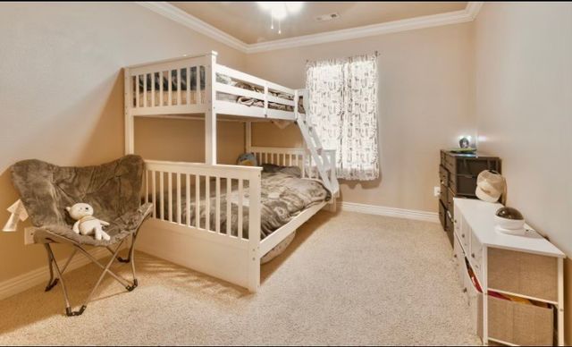 211 Essex Way, Centerton, AR 72719