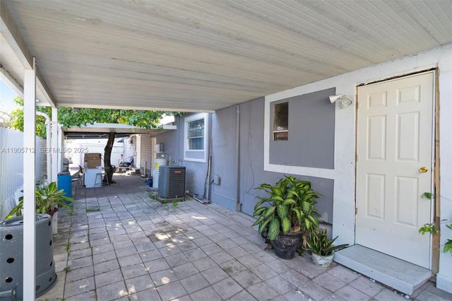 3166 NW 102nd St, Miami, FL 33147