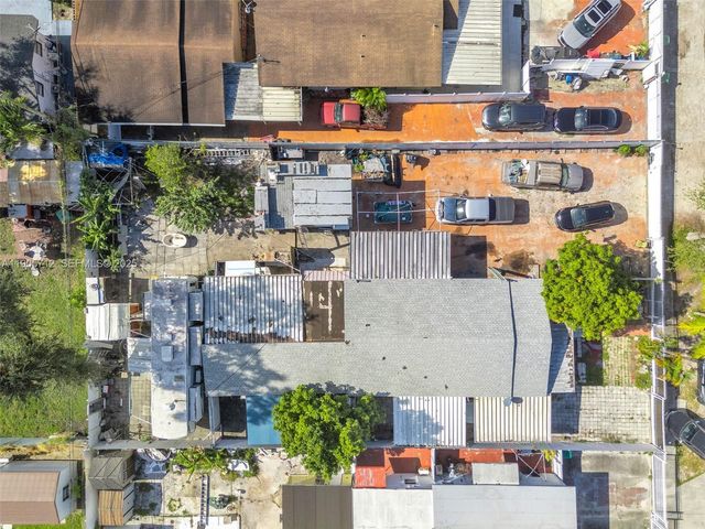 3166 NW 102nd St, Miami, FL 33147