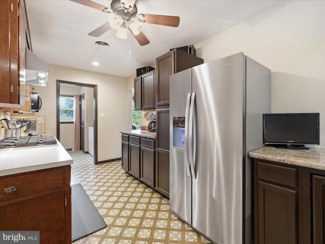 9689 FOREST RIDGE ROAD, Shippensburg, PA 17257