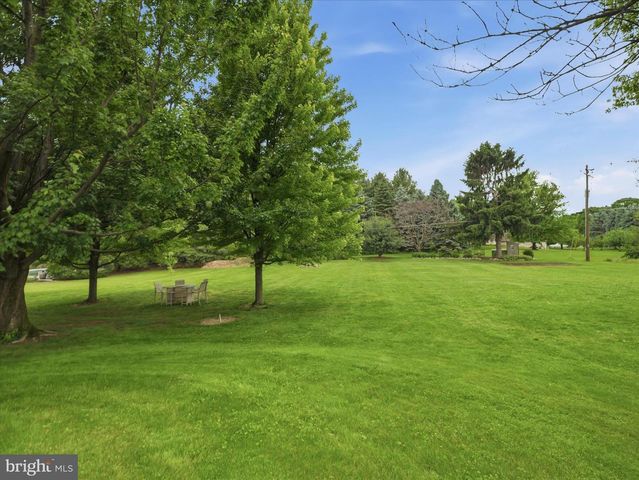 9689 FOREST RIDGE ROAD, Shippensburg, PA 17257