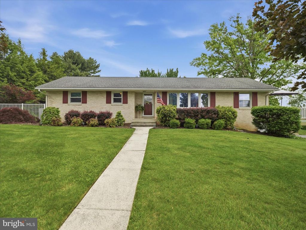 9689 FOREST RIDGE ROAD, Shippensburg, PA 17257