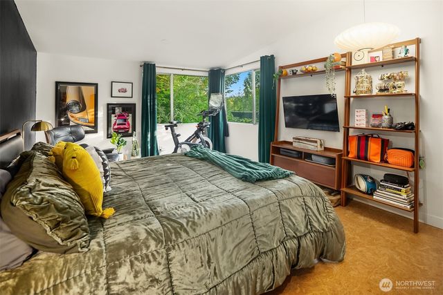 10619 Sand Point Way NE, Seattle, WA 98125