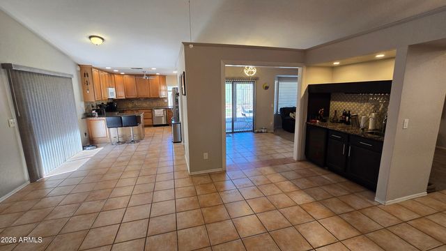 1710 W BANFF Lane, Phoenix, AZ 85023