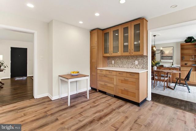 410 JACKSON ST, Falls Church, VA 22046