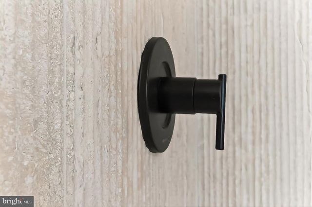 410 JACKSON ST, Falls Church, VA 22046