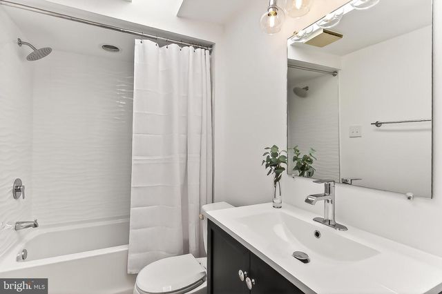 410 JACKSON ST, Falls Church, VA 22046