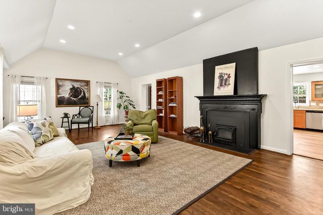 410 JACKSON ST, Falls Church, VA 22046