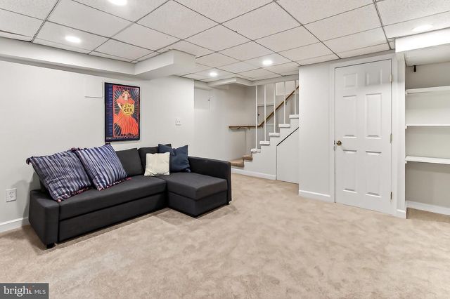 410 JACKSON ST, Falls Church, VA 22046