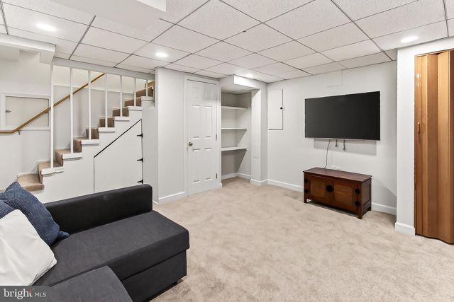 410 JACKSON ST, Falls Church, VA 22046