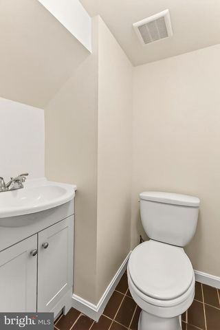 410 JACKSON ST, Falls Church, VA 22046