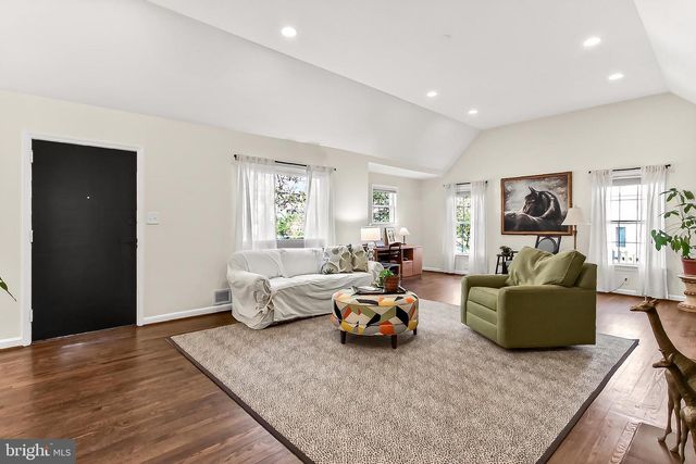 410 JACKSON ST, Falls Church, VA 22046