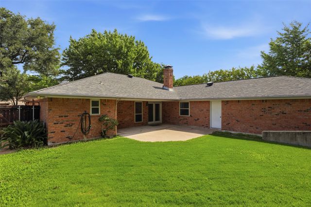 6409 Country Day Trail, Benbrook, TX 76132