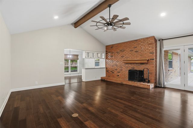 6409 Country Day Trail, Benbrook, TX 76132