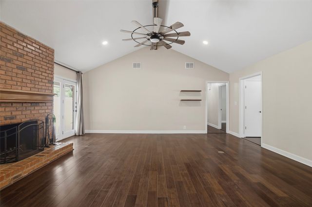 6409 Country Day Trail, Benbrook, TX 76132