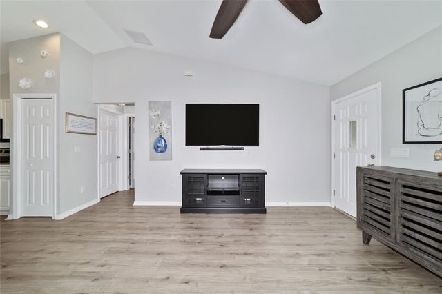 5673 NW 57TH PLACE, Ocala, FL 34482