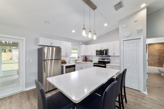 5673 NW 57TH PLACE, Ocala, FL 34482