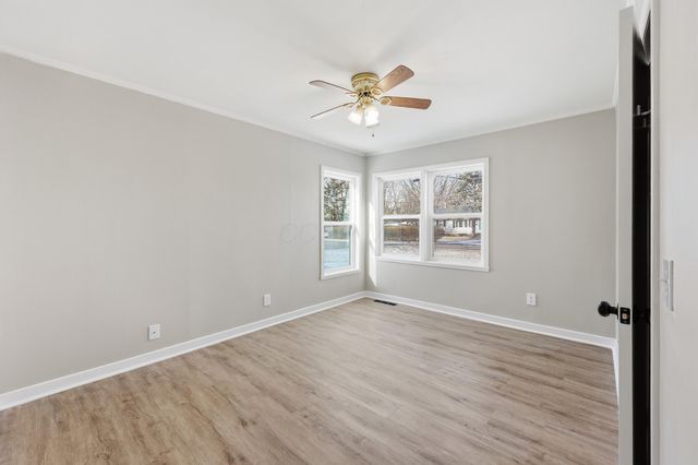 566 E 10th Street, Marysville, OH 43040