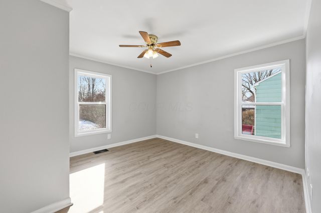 566 E 10th Street, Marysville, OH 43040