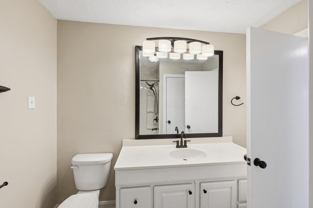 566 E 10th Street, Marysville, OH 43040