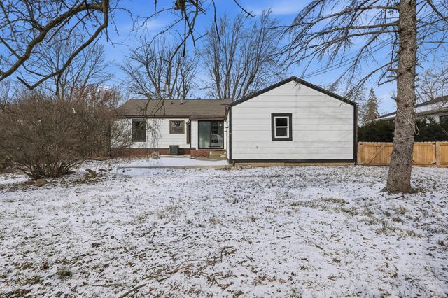 566 E 10th Street, Marysville, OH 43040