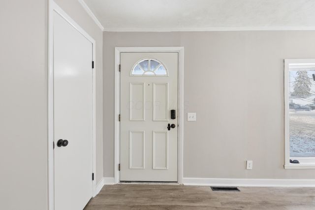 566 E 10th Street, Marysville, OH 43040